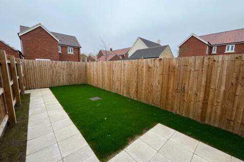 Rear Patio / Garden 