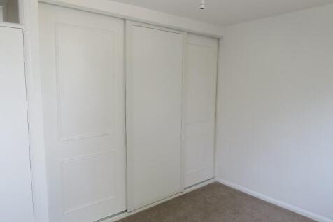 Bedroom 1 (2)