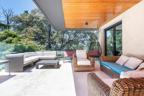 Property Image 100