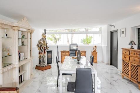 Property Image 28