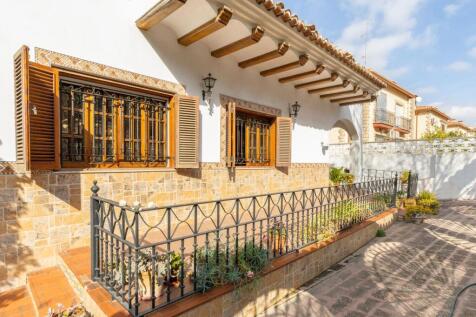 Property Image 4