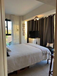 Bedroom 1 (Floor 2)