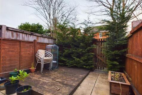 CAM02295G0-PR0133-STILL007.jpg