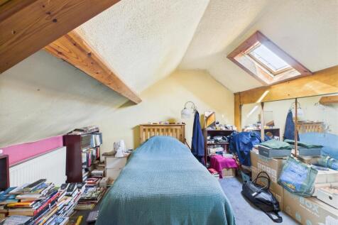 CAM02295G0-PR0209-STILL016.jpg