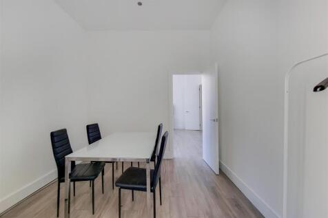 5_Dining Room-0.jpg