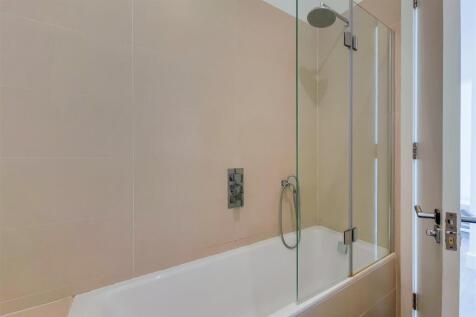 10_Bathroom-1.jpg