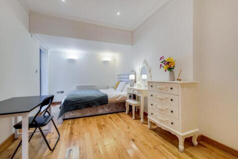 4_Main Bedroom-1.jpg