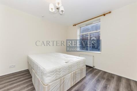 bedroom shot 2.jpg