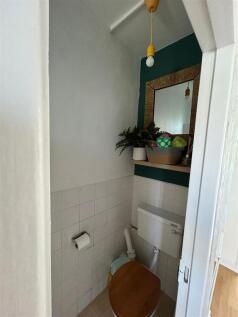 Toilet.jpeg