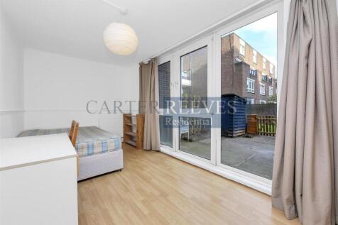 Bedroom 1 garden.jpg