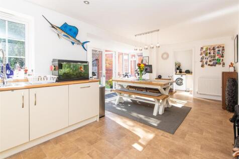 home-1049.jpg