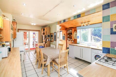 2A Hollow Kitchen .jpg