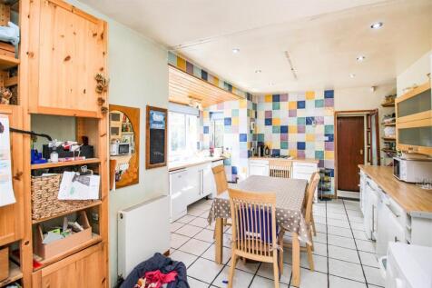 2A Hollow Kitchen 2.jpg