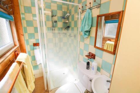 Shower Room.jpg
