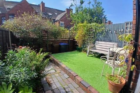 garden 2.jpg