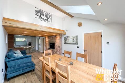 Dining / Living Room