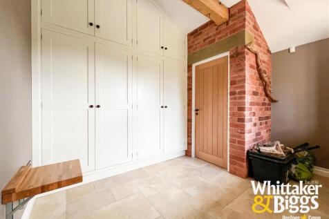 Entrance / Boot Room