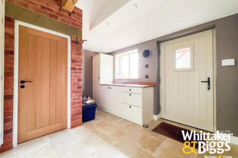 Entrance / Boot Room