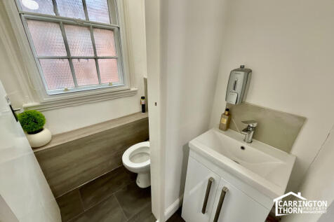 Communal WC 1:2.jpeg