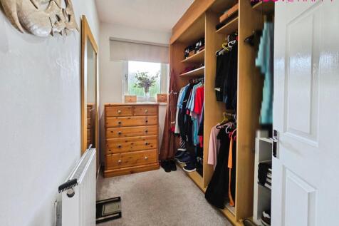 Walk in Wardrobe