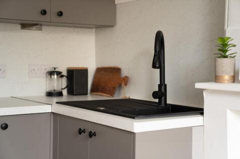 Kitchen sink