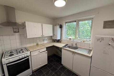Kitchen 1.JPG