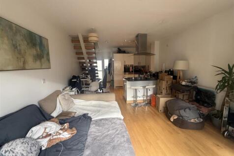 Kitchen/Living room