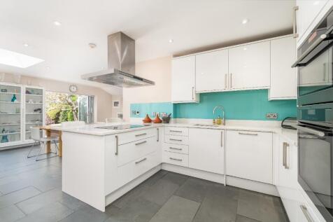 Kitchen/ breakfast