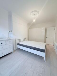Large double room 1