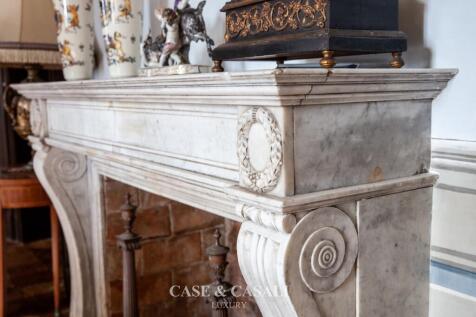 marble fireplace 