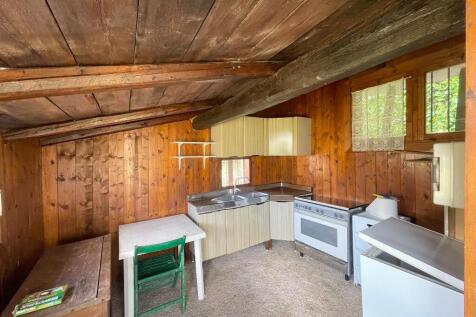 outside kitchen 