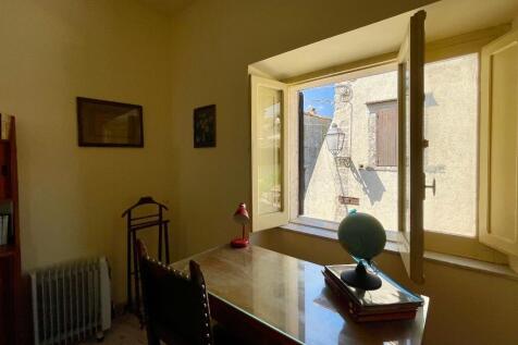 studio/bedroom