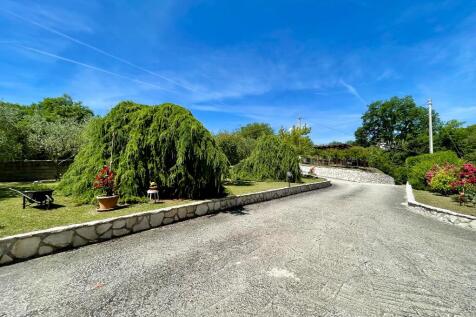 front driveway 