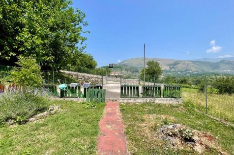 parking area 