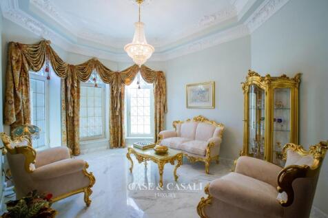 lounge room