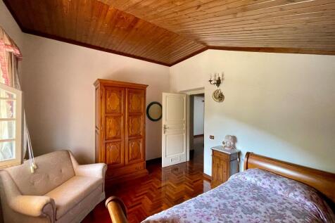 single bedroom 