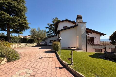 Paved Driveway 