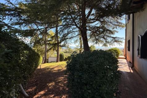 Outside area 