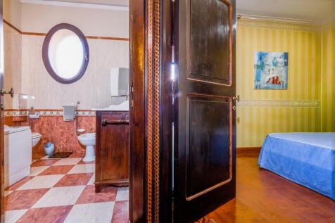 full bathroom - 2
