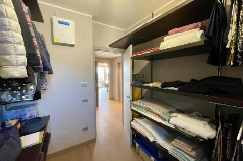 walk in closet 