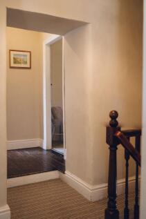 Fyny Grisiau / Upstairs