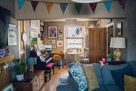 Stafell Fyw / Living Room