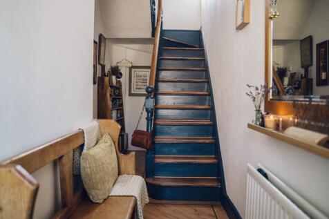 Cyntedd a&#39;r Grisiau / Hallway and Landing