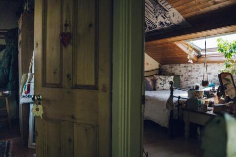 Ystafell Wely 4 / Bedroom 4