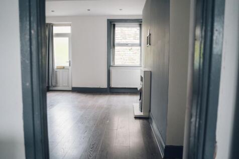 Ystafell Fyw / Living Room