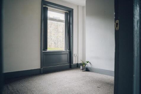 Stafell Wely 1 / Bedroom 1