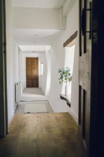 Tyddyn Hir: Hallway
