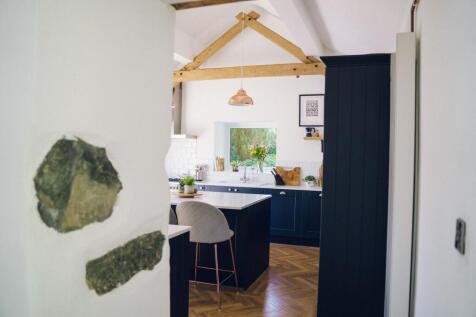 Tyddyn Hir: Cegin / Kitchen