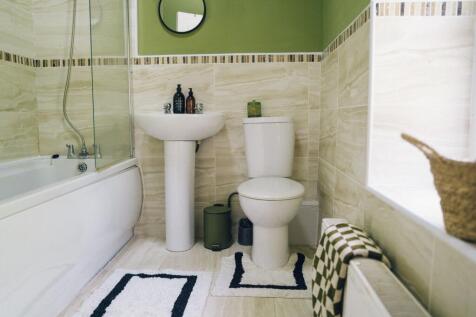Ystafell Ymolchi 2 / Bathroom 2