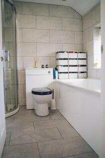 Ystafell Molchi / Bathroom